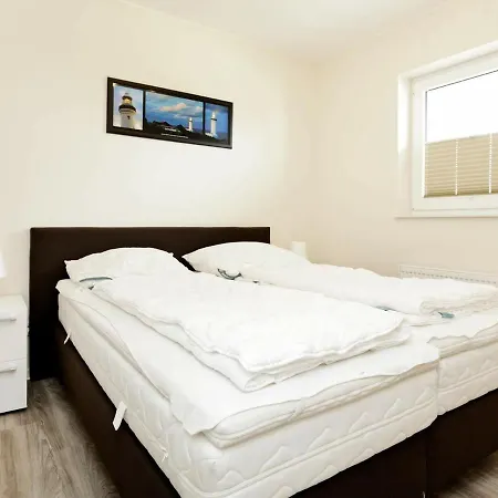 Two-bedroom In 18 Apartment