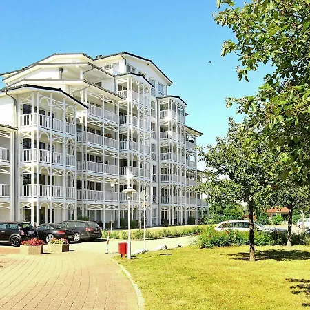 Two-bedroom In 18 Apartment